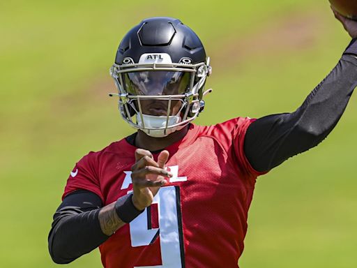 Falcons QB Michael Penix Jr. steals the show in front of fans