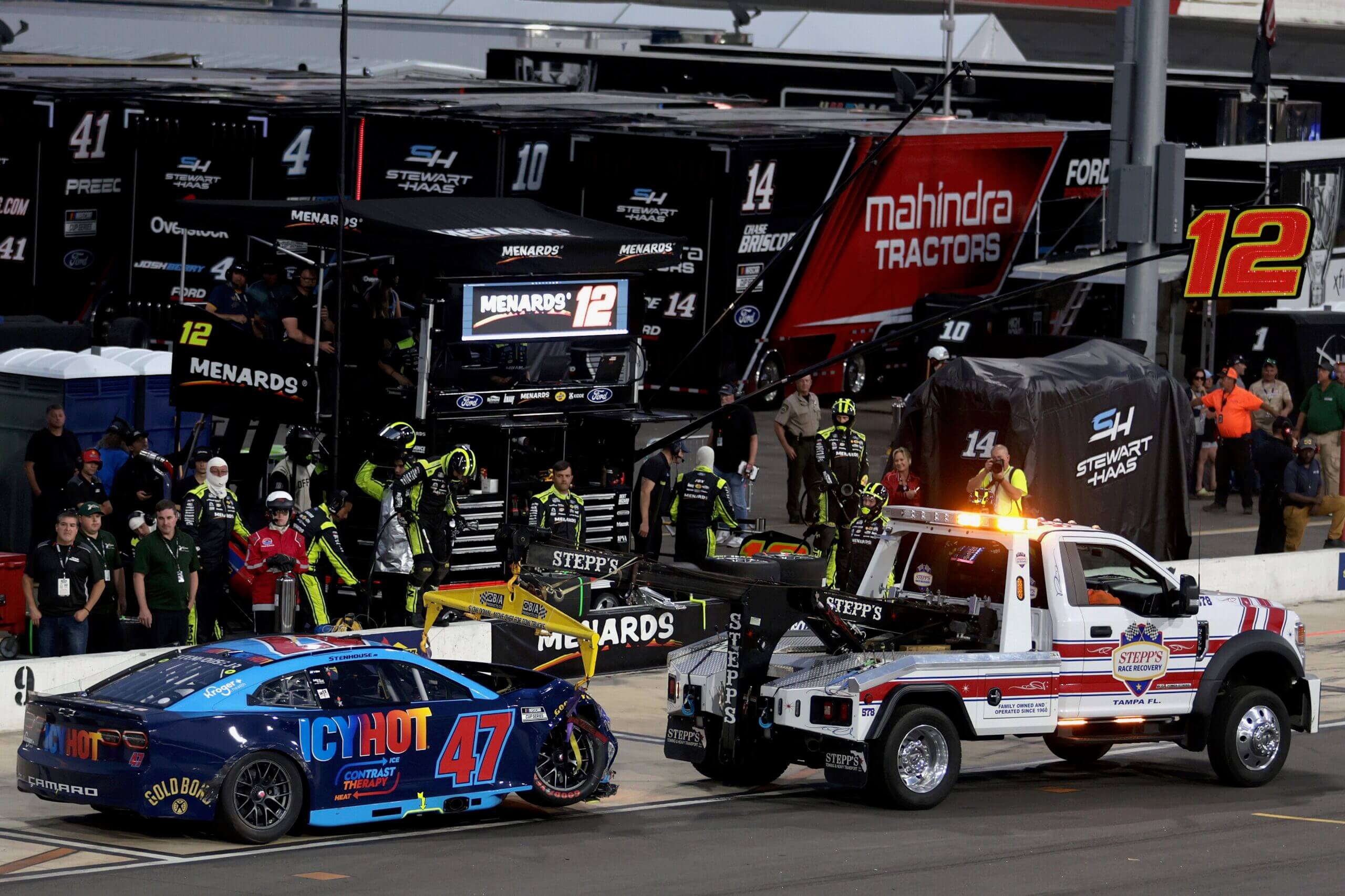 NASCAR fight: What penalties could Ricky Stenhouse Jr., Kyle Busch, others face?