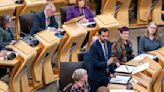 Escocia lanza ley contra delitos de odio; detractores advierten que daña libertad de expresión