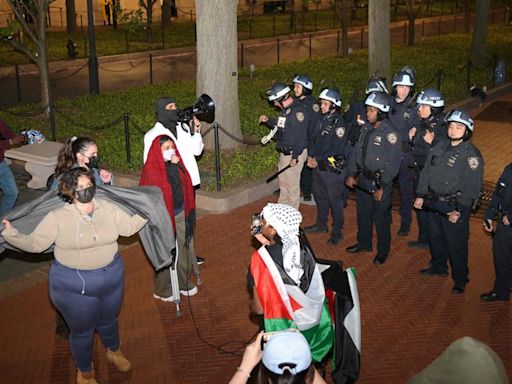 Furia en las universidades de EE.UU. por la guerra en Gaza: choques con la policía, gases y más de 1.300 detenidos