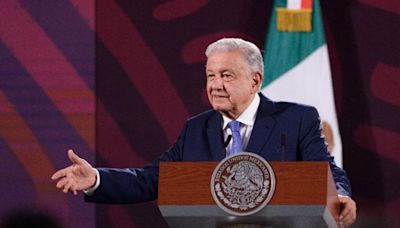 AMLO le pone un alto a berrinche de Noroña al recordarle que no es militante de Morena