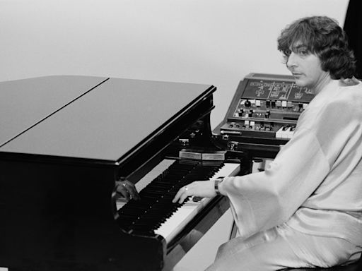 Jeff Lynne announces death of ‘remarkable’ ELO keyboardist Richard Tandy