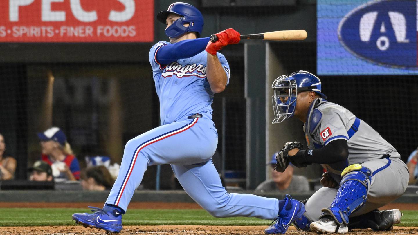 Texas Rangers rookie Wyatt Langford becomes the 1st major leaguer to hit for the cycle in 2024