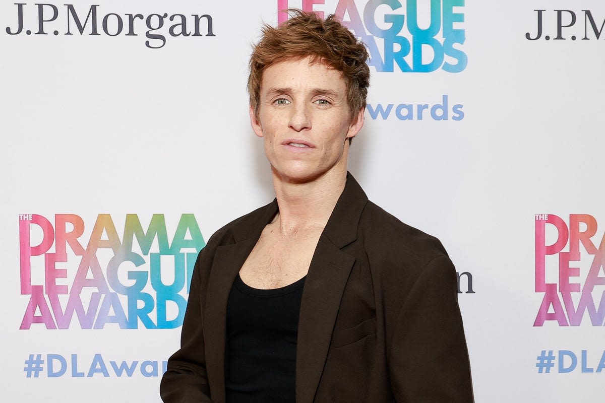 Warren Beatty offered to send Eddie Redmayne money after falling for email scam