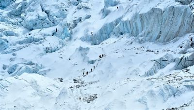 100 years after disappearing on Everest, climber's letters home tell poignant, personal story