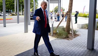 Trump Turns Up for Early Voting in Florida Without Melania