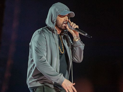 Critics Grapple With Eminem’s new album