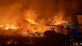 Situación de "alerta" en Canarias ante el incendio del vertedero de Zonzamas debido a la gravedad del fuego