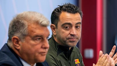Xavi Hernández tras su destitución del FC Barcelona: "Siempre me tendrán a su disposición" - La Opinión