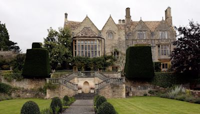 Jane Seymour’s Former English Manor Lists for $15.8 Million
