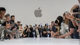 JPMorgan Sees Hedge Funds Eyeing Apple as Valuation Moderates