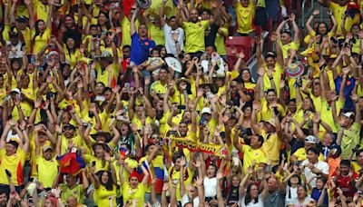 Colombia es local en Charlotte: así fue el banderazo de los hinchas de la Tricolor previo al partido contra Uruguay