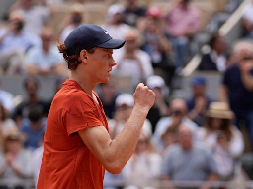 Sinner y Alcaraz continuarán escribiendo la historia de su rivalidad en semis del Abierto de Francia