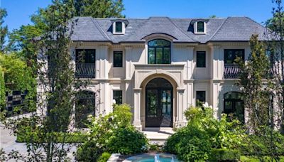 This is what an ultra-glam $14.5 million mansion in Oakville looks like