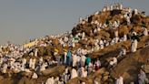 Muslim Pilgrims Converge at Mount Arafat as Hajj Reaches Its Peak