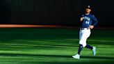 Luis Castillo continues cruising on mound as M's edge Braves