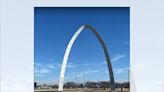 Illinois has a ‘Baby Arch’ and the Google reviews are great