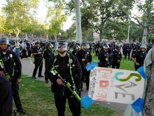 USC closes campus 'until further notice' following anti-Israel protest, 93 arrested for trespassing