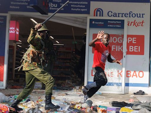 Kenyan president withdraws tax bill after violent protests leave 23 dead