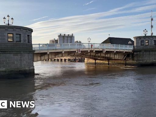Haven Bridge reopens ending three-month boat blockade
