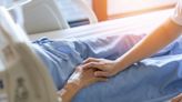 I’m a hospice nurse — this is what happens in the distressing moment before death
