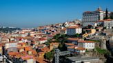 La ciudad portuguesa de Oporto aprueba restringir el número de autobuses y tuks-tuks turísticos
