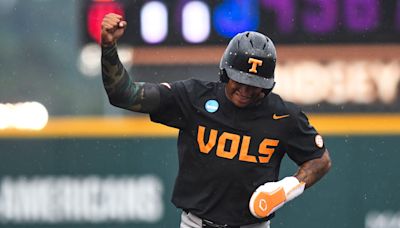 NCAA baseball super regionals: Who has punched their ticket to next round of tournament?