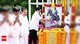 Tamil Nadu Political Leaders Pay Respect to Dheeran Chinnamalai | Chennai News - Times of India