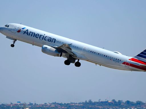 American Airlines cuts international flight from Phoenix. Here's what we know