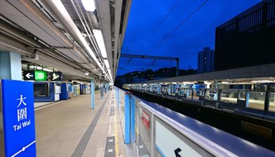 港鐵｜東鐵綫近半車站閘門安裝工程完成 大圍站所有閘門今起投入服務
