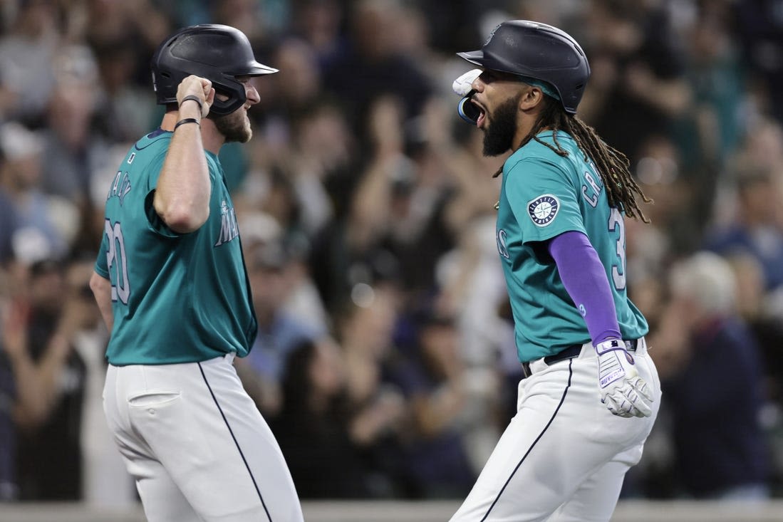 Deadspin | J.P. Crawford's grand slam sparks Mariners' rout of Angels