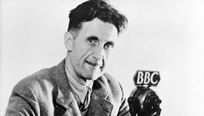 85 George Orwell Quotes About Truth, Politics and Power