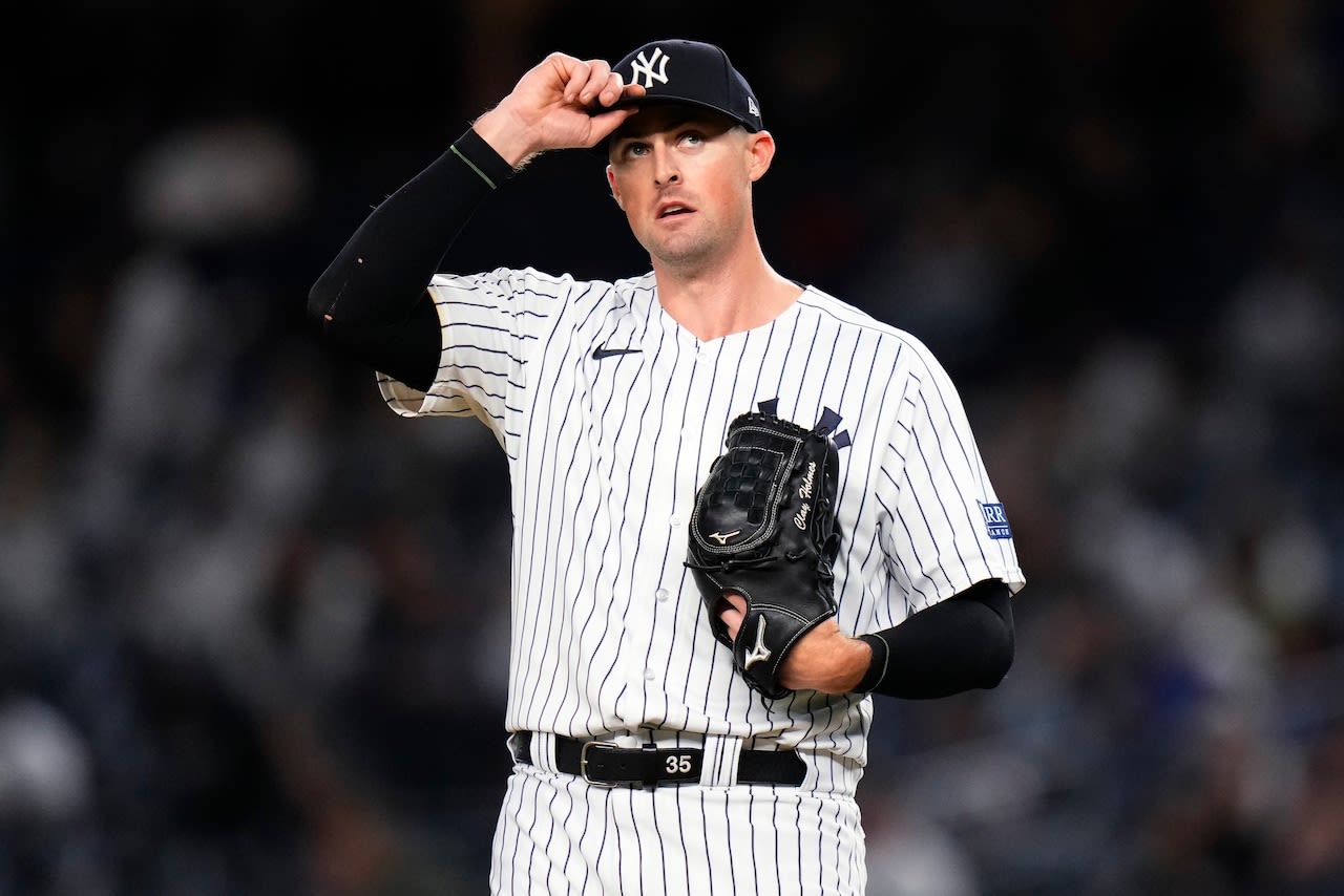 Clay Holmes’ blows 4-1 lead in 9th, Yankees’ win streak ends with shocking loss to Mariners