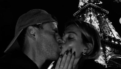 Diego Schwartzman le pidió casamiento a su novia en la Torre Eiffel y conmovió a todos: “Hasta viejitos”