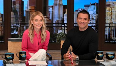 Kelly Ripa makes first public appearance since missing 'Live' to joke at Disney Legends ceremony about her "smoking hot" husband Mark Consuelos