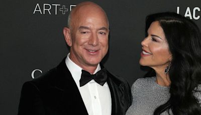 Lauren Sanchez And Jeff Bezos Look Loved Up At 'Summer Camp For Billionaires' In Idaho