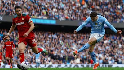 Haaland anotó cuatro goles y Julián Álvarez hizo un tanto en la primera que tocó: Manchester City sueña con ganar la Premier League