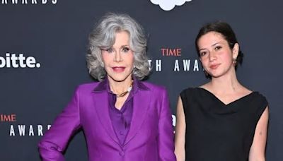 Jane Fonda appears on the red carpet with her grand-daughter