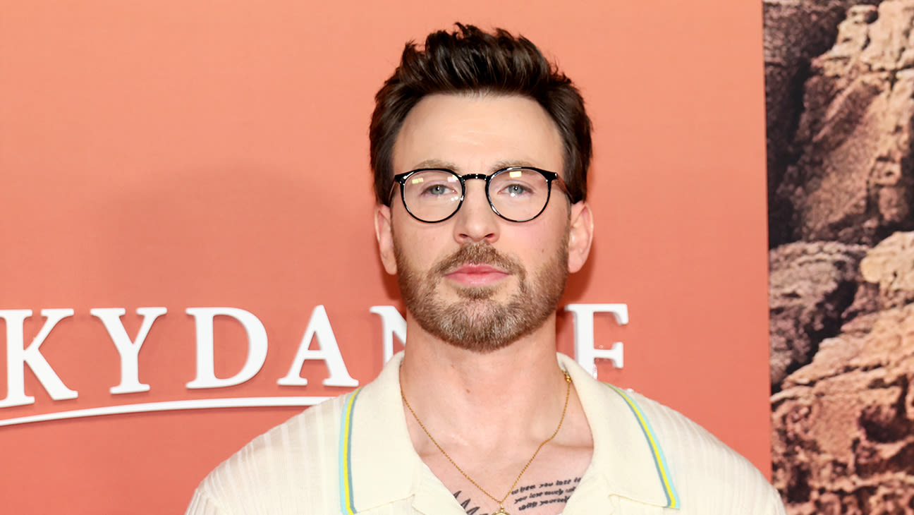 Chris Evans Clarifies “Misinformation” Claiming He Signed a “Bomb” in Resurfaced Photo