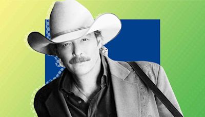 Alan Jackson’s Favorite 3-Ingredient Sandwich Is One You’ll Have to See to Believe