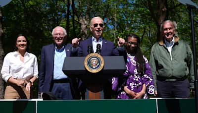 Progressives circle wagons around embattled Biden