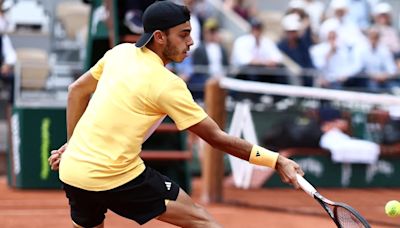 Francisco Cerúndolo se enfrenta a Novak Djokovic por un lugar en los cuartos de final de Roland Garros