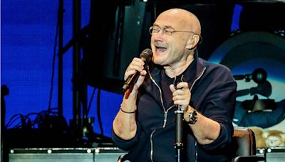 Phil Collins and son Nicholas perform breathtaking duet