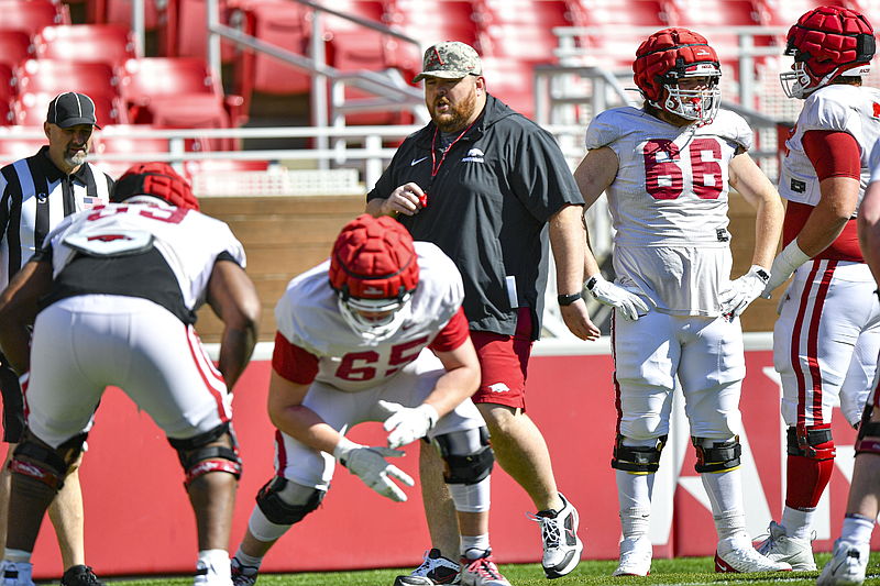 Junior college O-lineman Kellen Francis 'blown away' by Arkansas football visit | Northwest Arkansas Democrat-Gazette