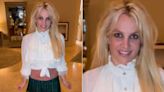 Britney Spears quebra para-brisa de carro para se esconder dos paparazzi