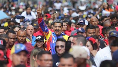 Presidente de Venezuela entregó financiamiento a la juventud (+Fotos) - Noticias Prensa Latina