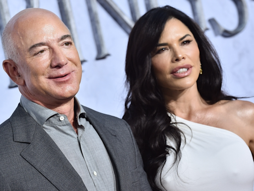 Jeff Bezos's Fiancee, Lauren Sanchez Is Accused Of Stealing Children's Book Idea From Ex-Yoga Teacher Who ...