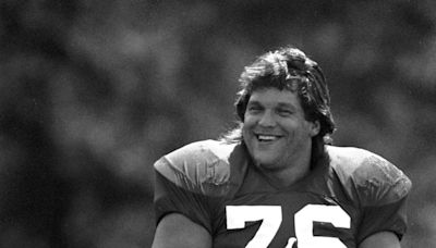 One day near Dallas: A blowout, a game ball and a portal into the dominance of Steve McMichael and the 1985 Bears