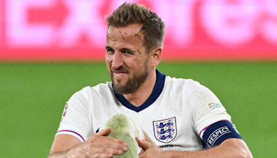 'Needs to do a lot better' - Gary Lineker dishes out advice to 'plodding' Harry Kane after England captain is taken off against Denmark at Euro 2024 | Goal.com English Kuwait