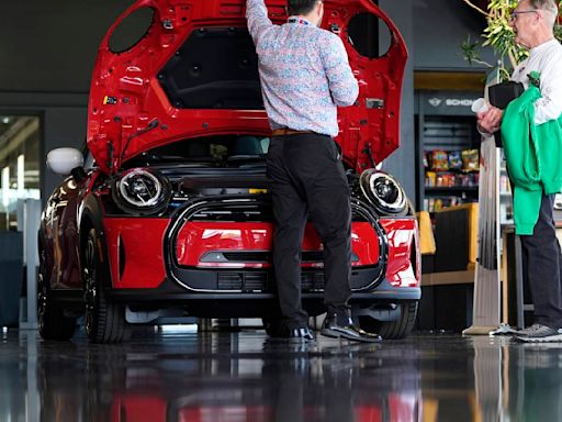 Edmunds: Trade or sell your car? What's best might surprise you